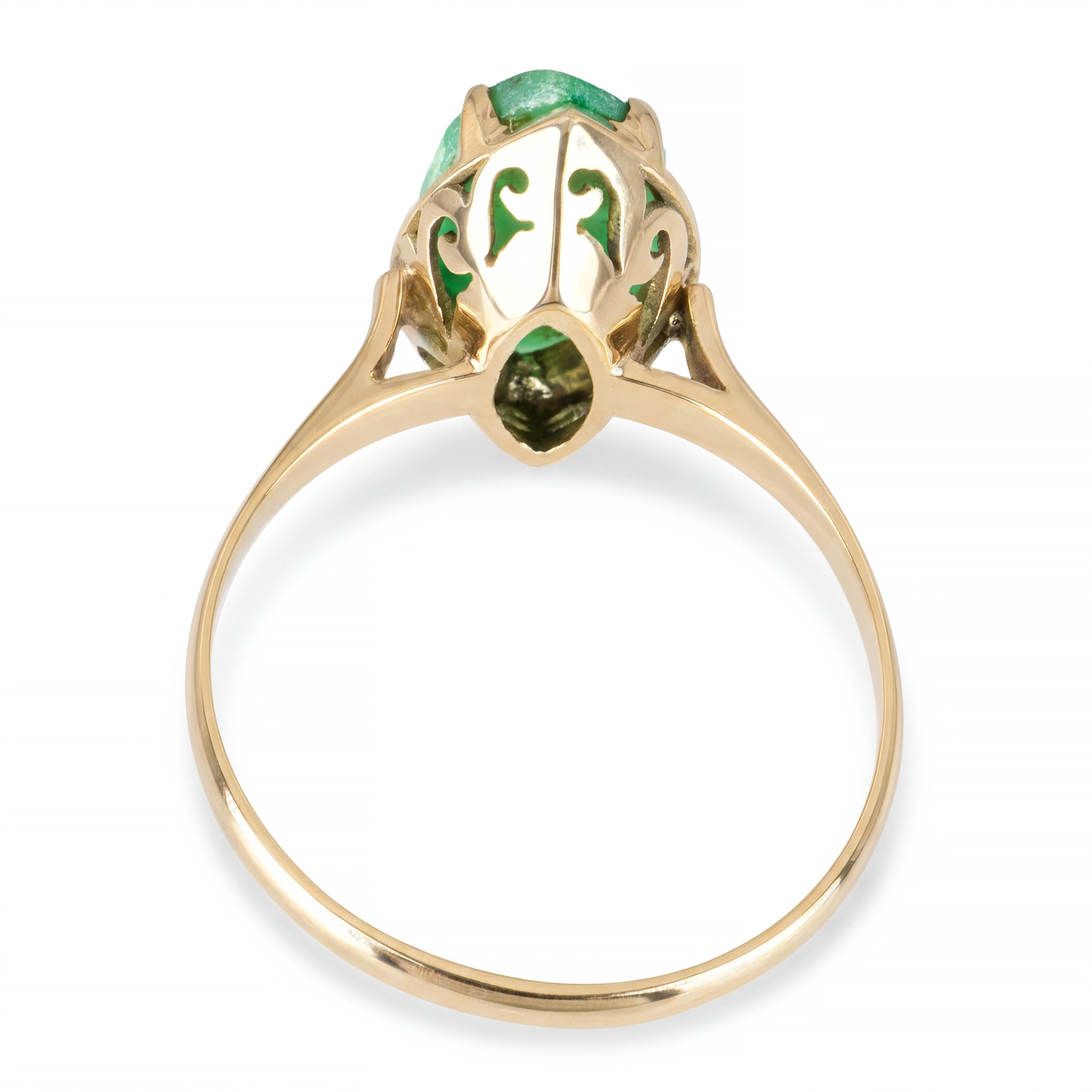 Vintage Yellow Gold Carved Jadeite Solitaire Ring