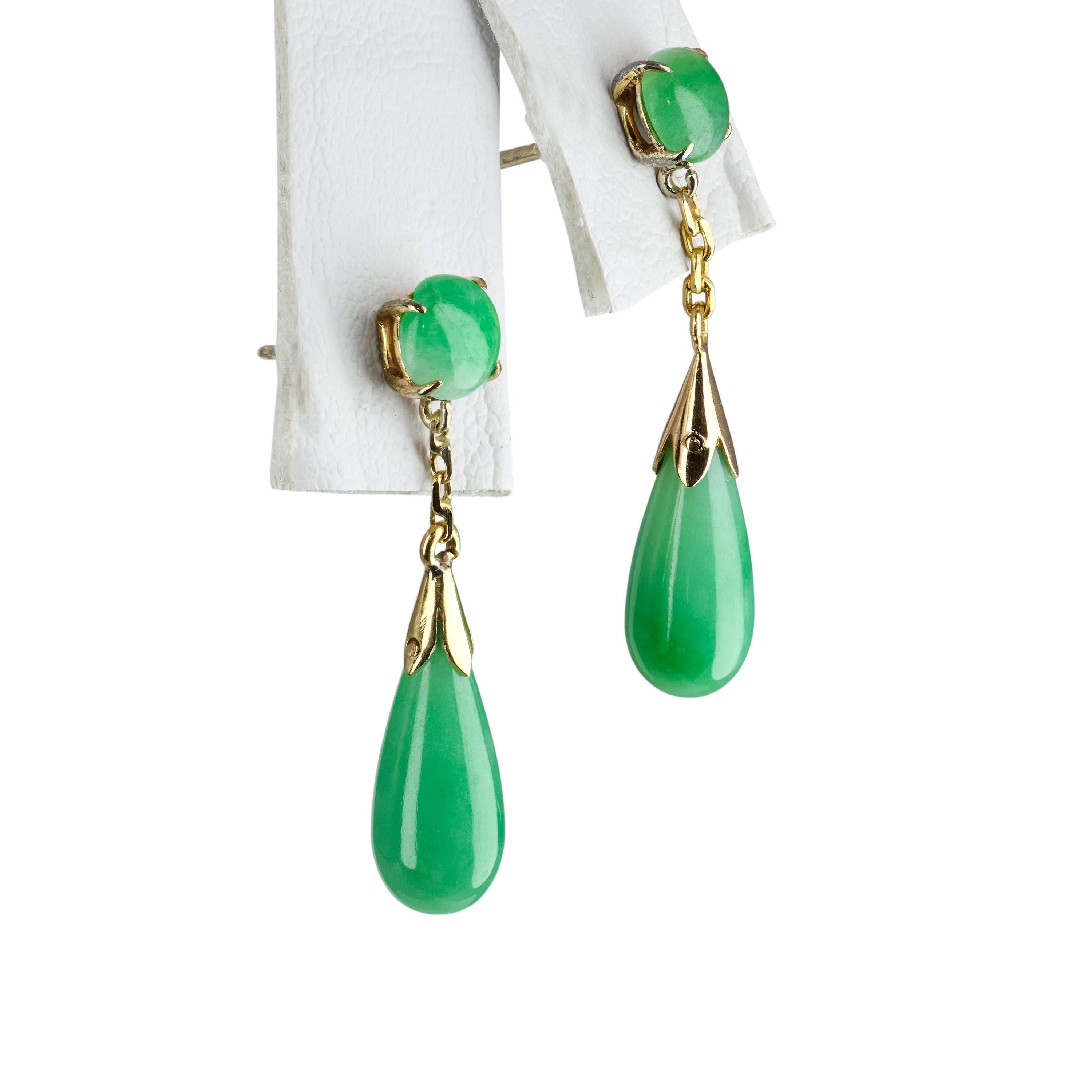 Vintage Yellow Gold Green Jadeite Dangle Earrings
