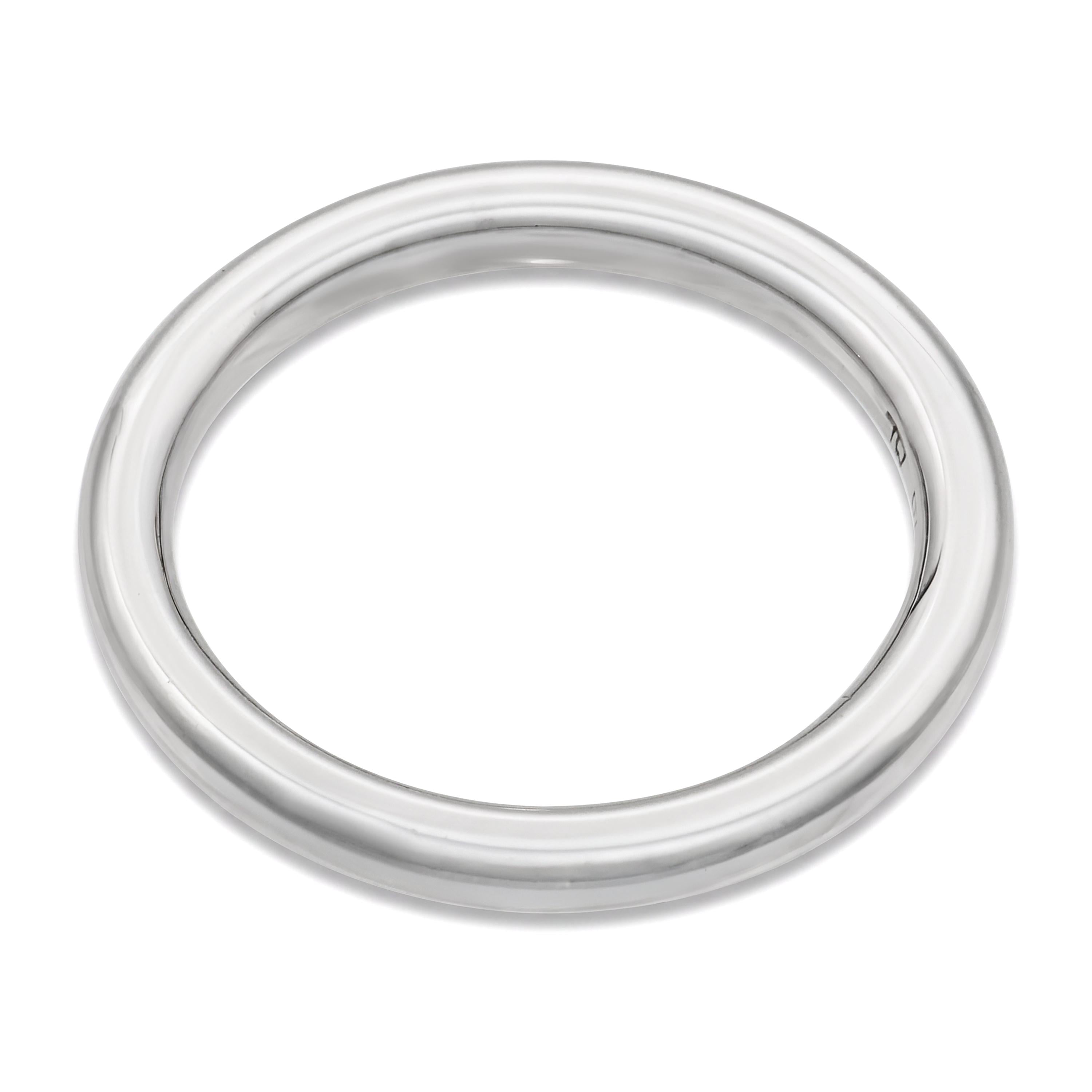 Round Platinum Band Ring