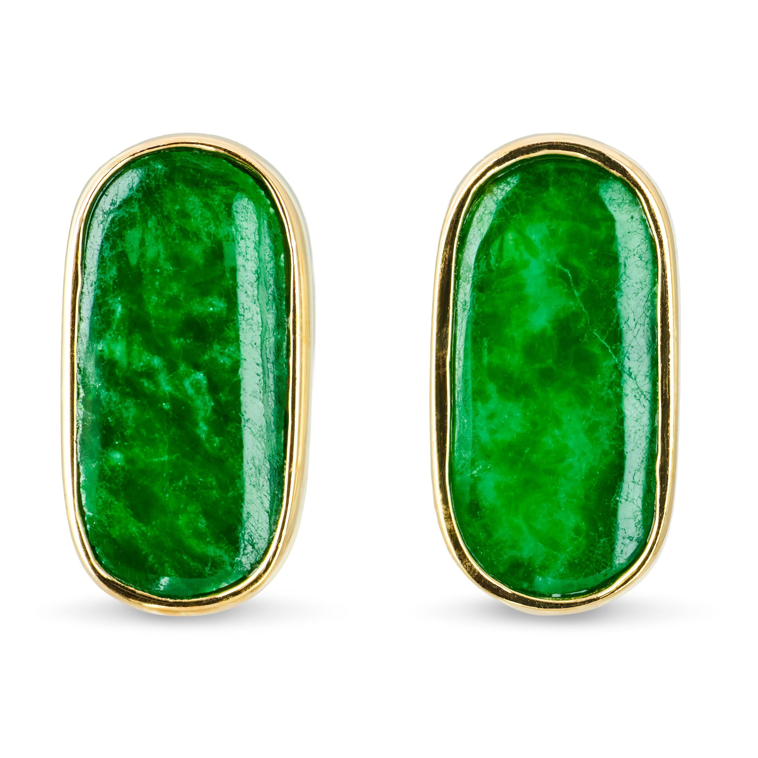 Vintage 14k Yellow Gold Green Jade Stud Earrings