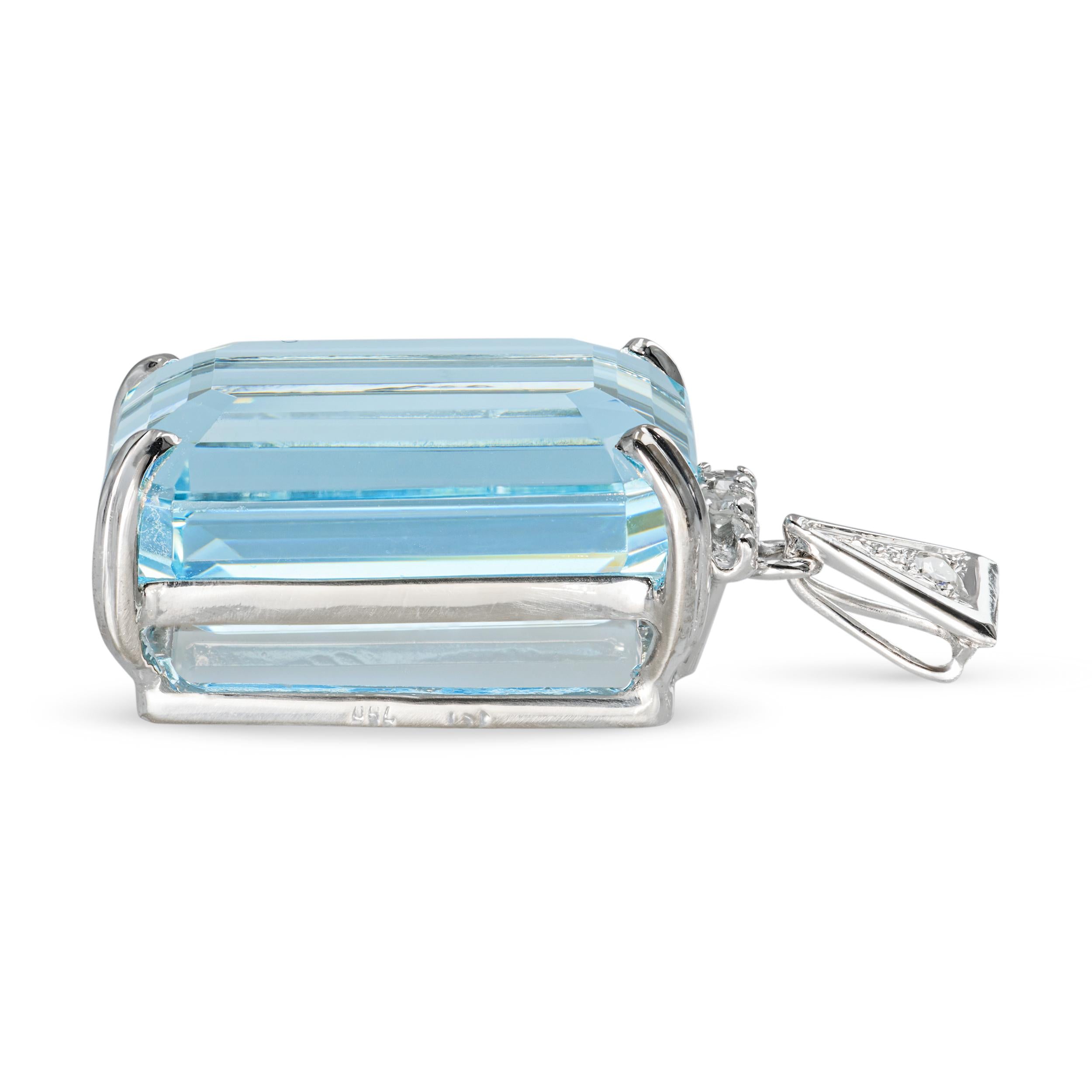 Vintage 17k White Gold 31.2ct Aquamarine and Diamond Necklace