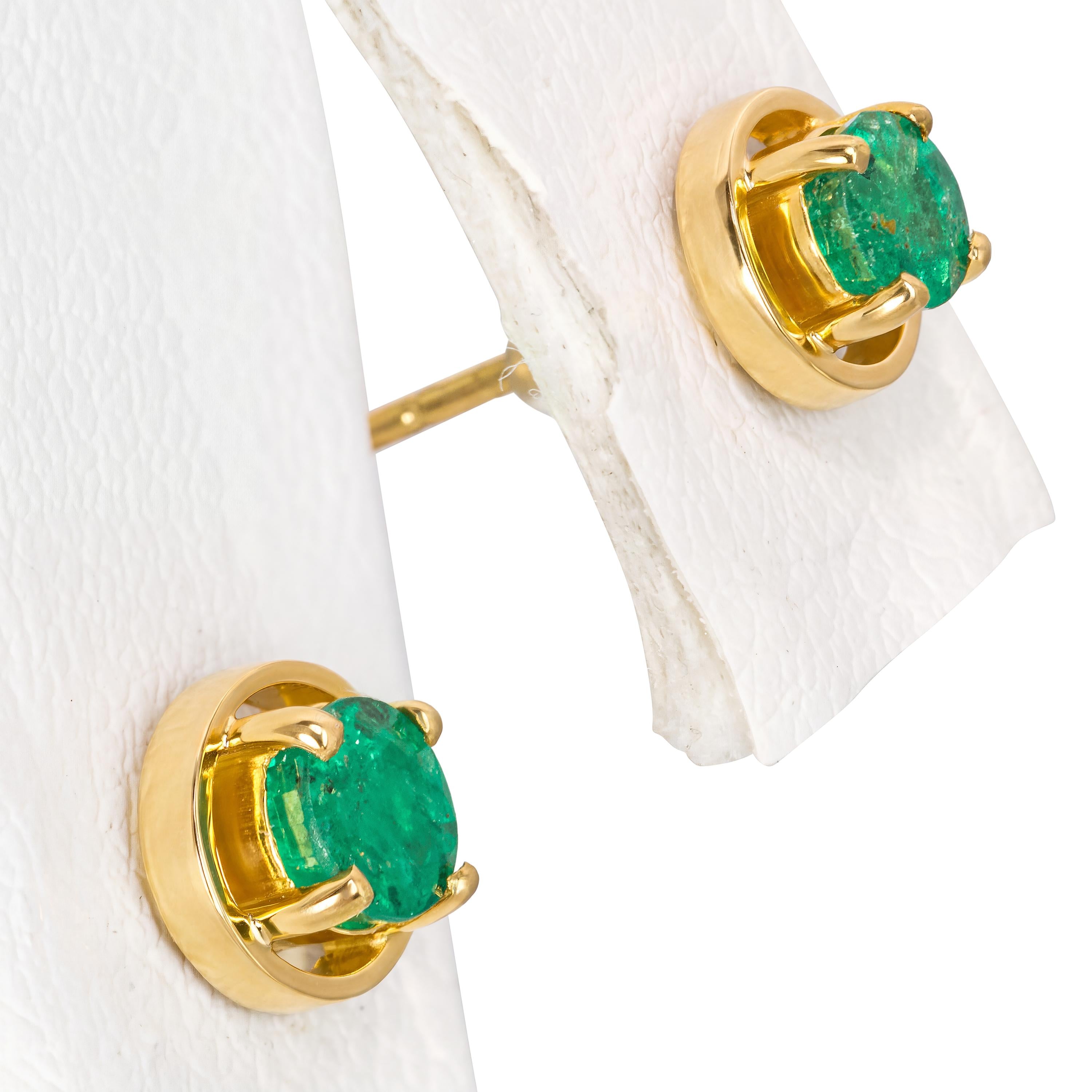 Vintage 18k Yellow Gold Emerald Stud Earrings