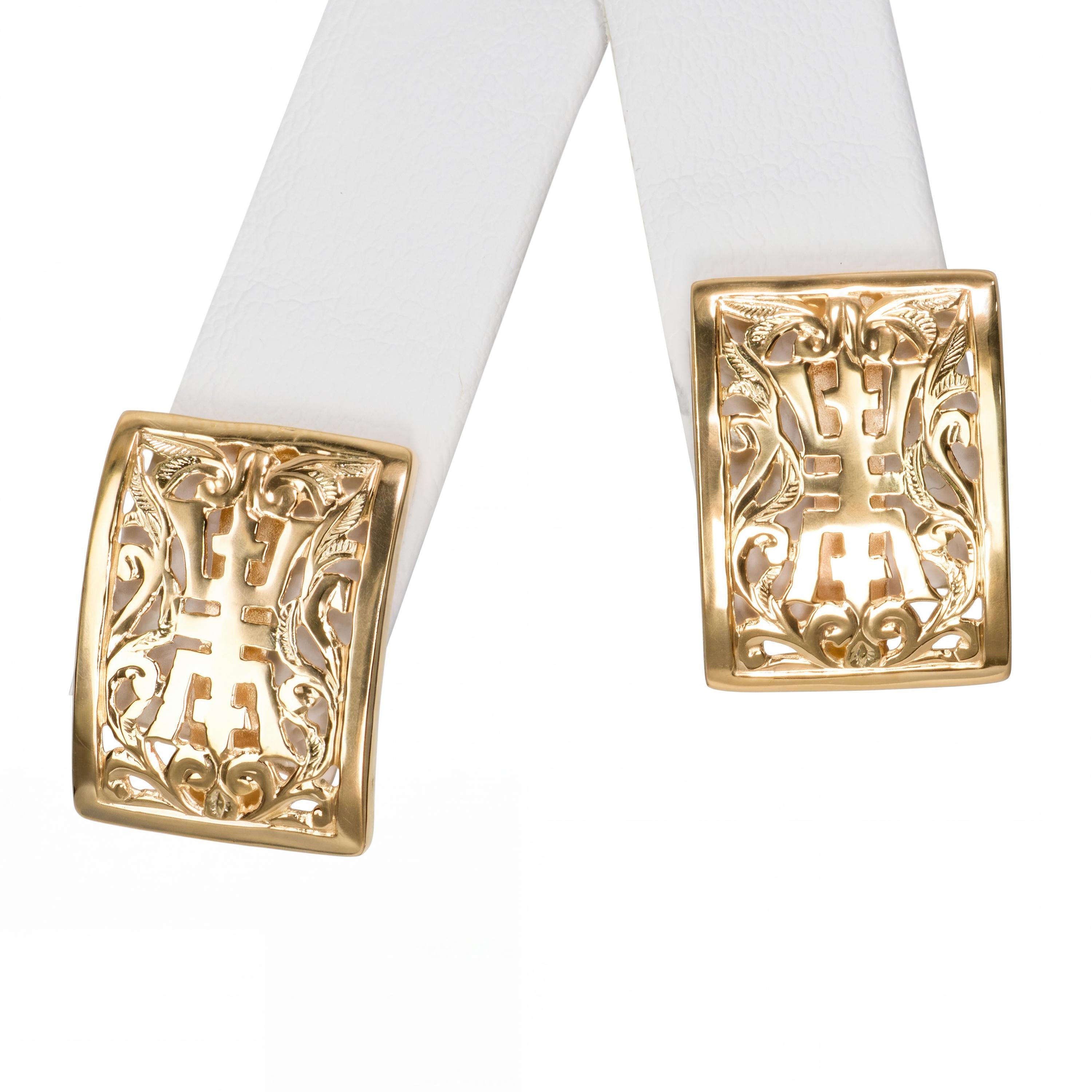 Vintage Ming's 14k Yellow Gold Chinese Motif Earrings