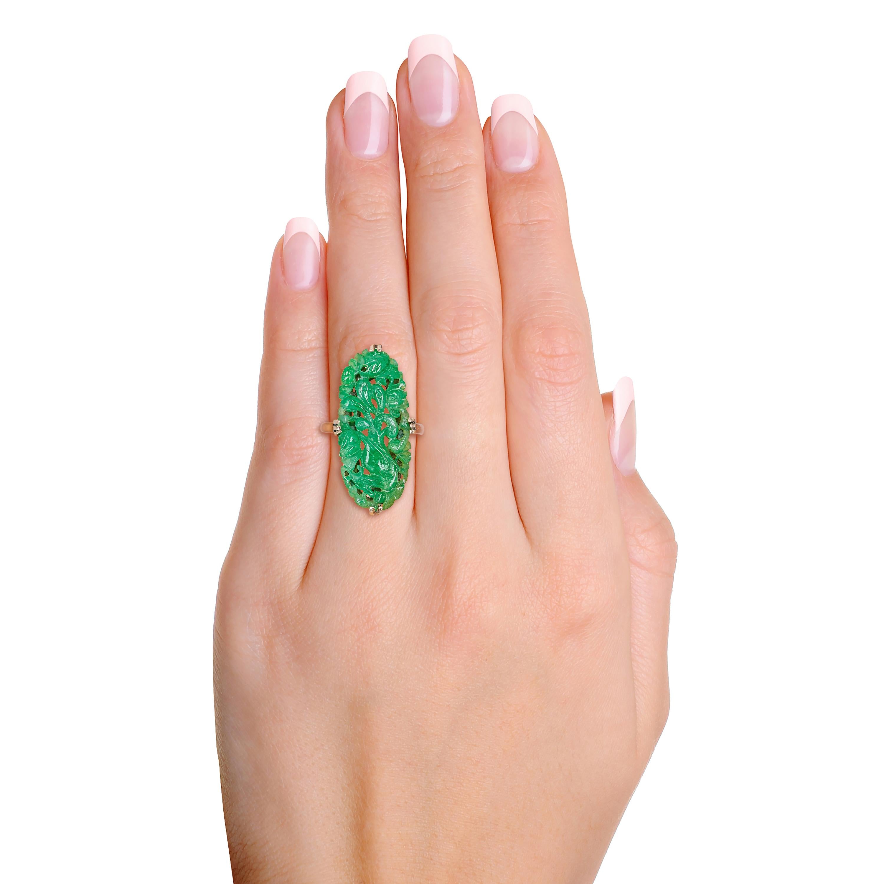 Vintage 10k Yellow Gold Carved Bird Jadeite Jade Ring