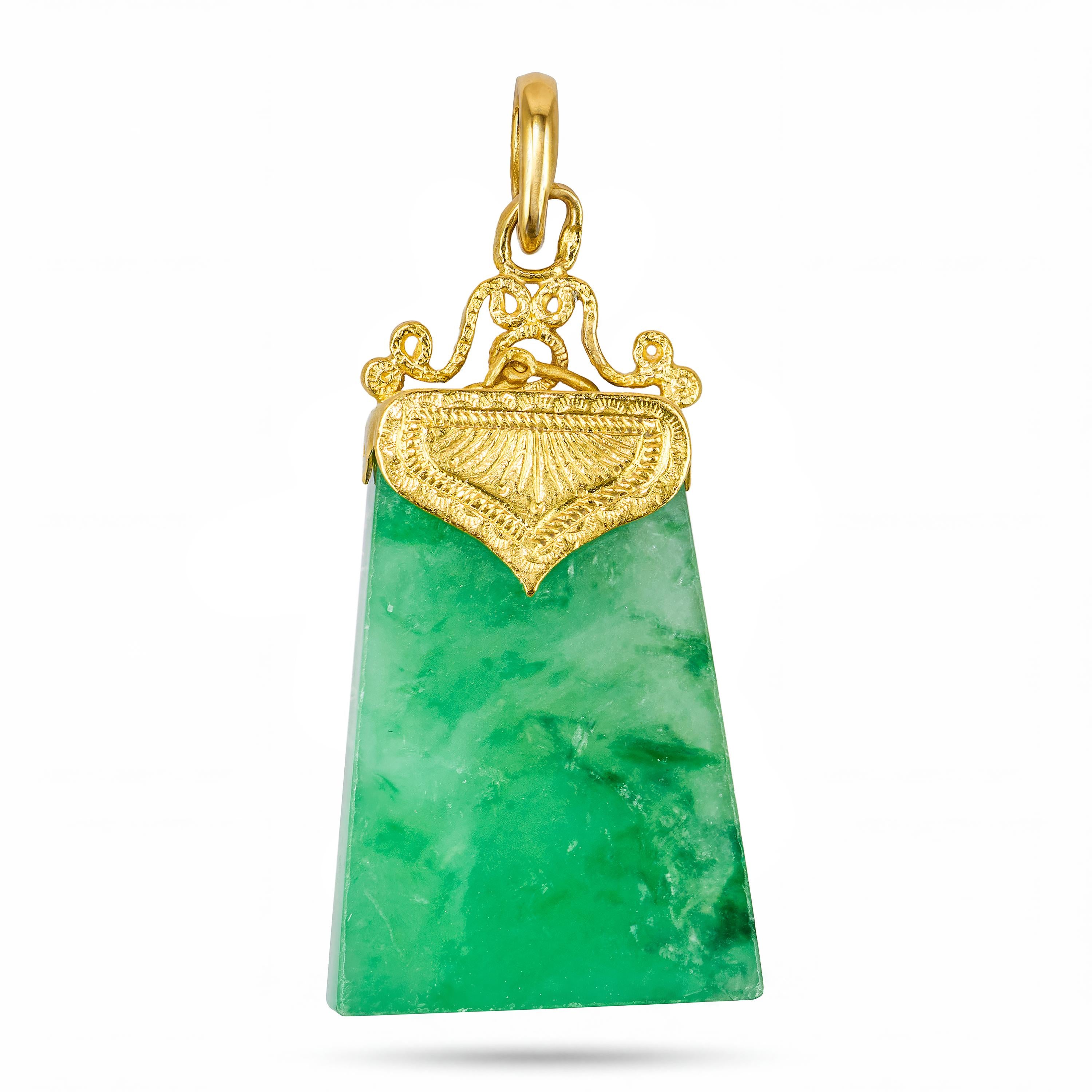 Vintage 24k Yellow Gold Jadeite Jade Pendant