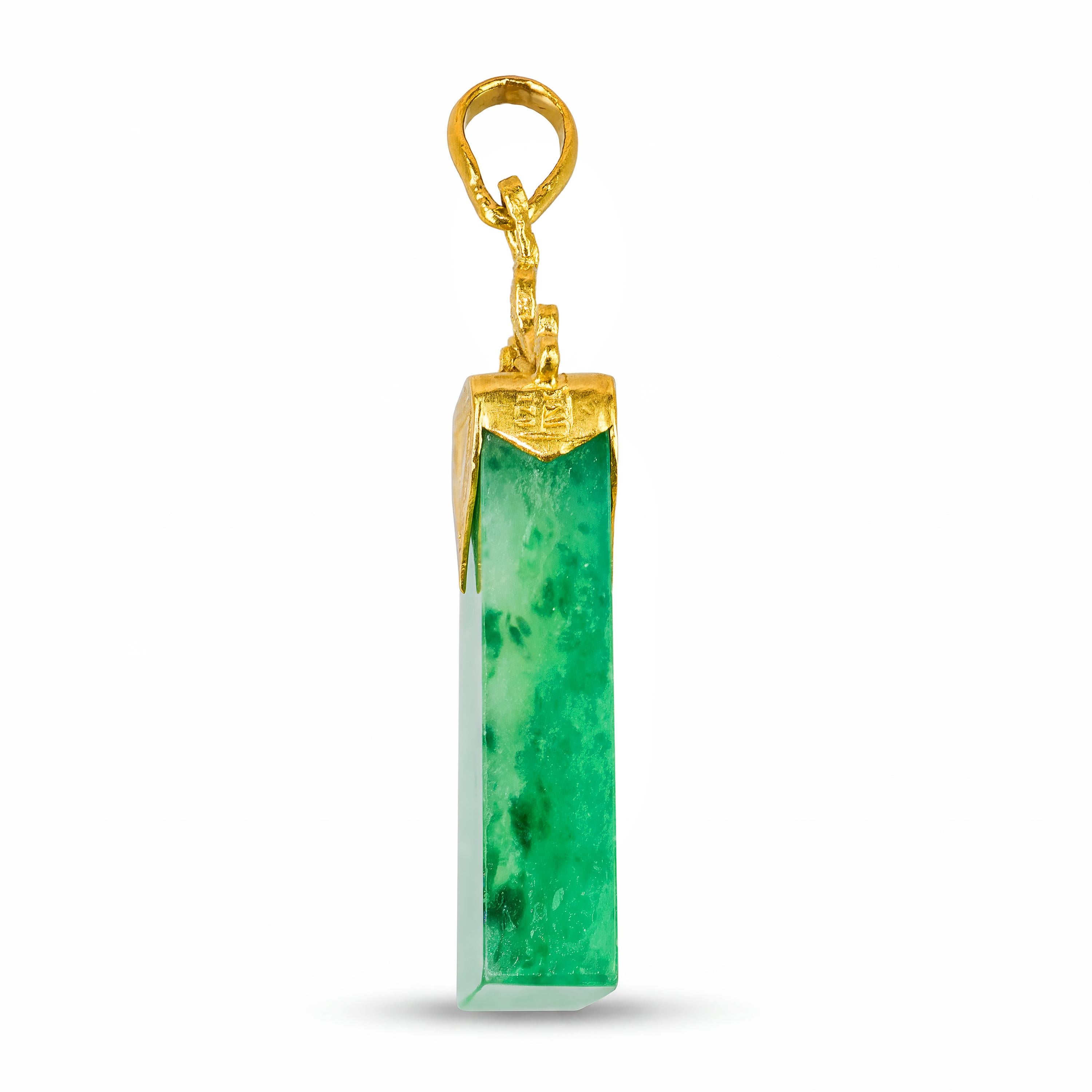 Vintage 24k Yellow Gold Jadeite Jade Pendant