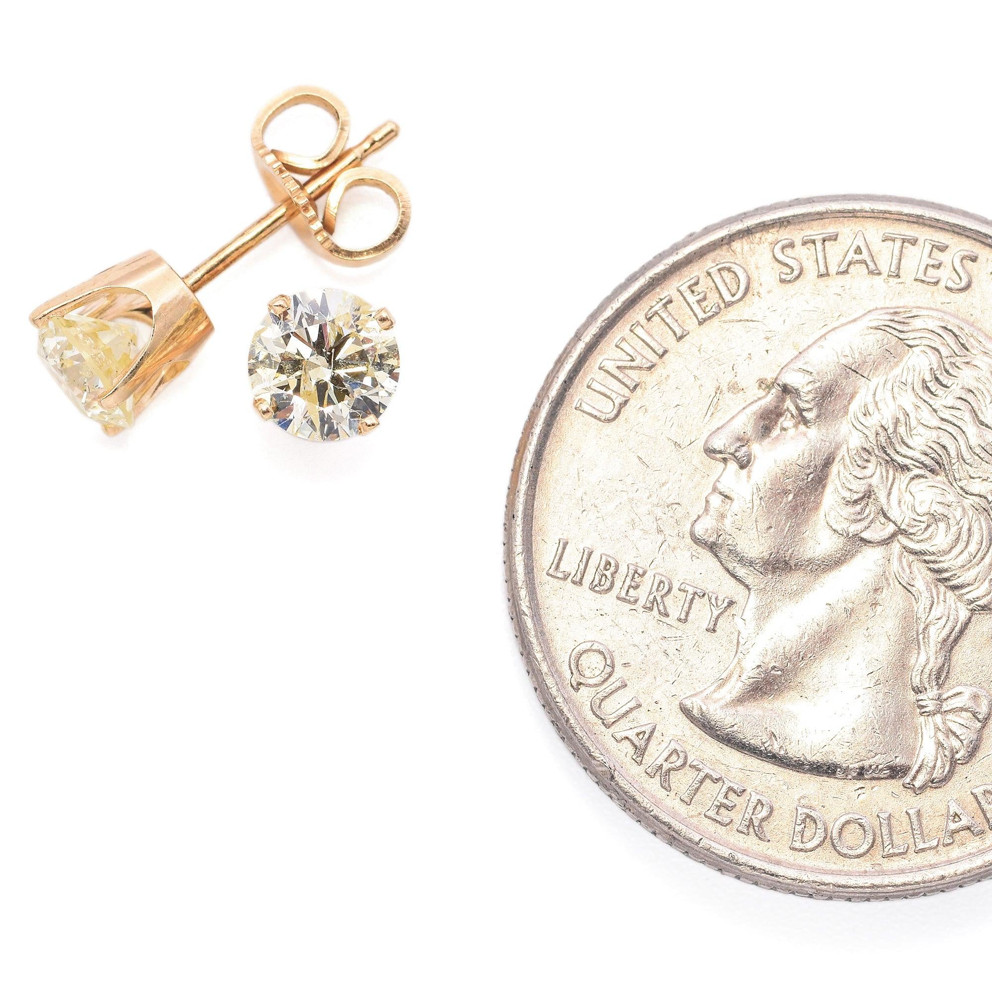 Vintage 14k Yellow Gold 0.92tcw Diamond Round Stud Earrings