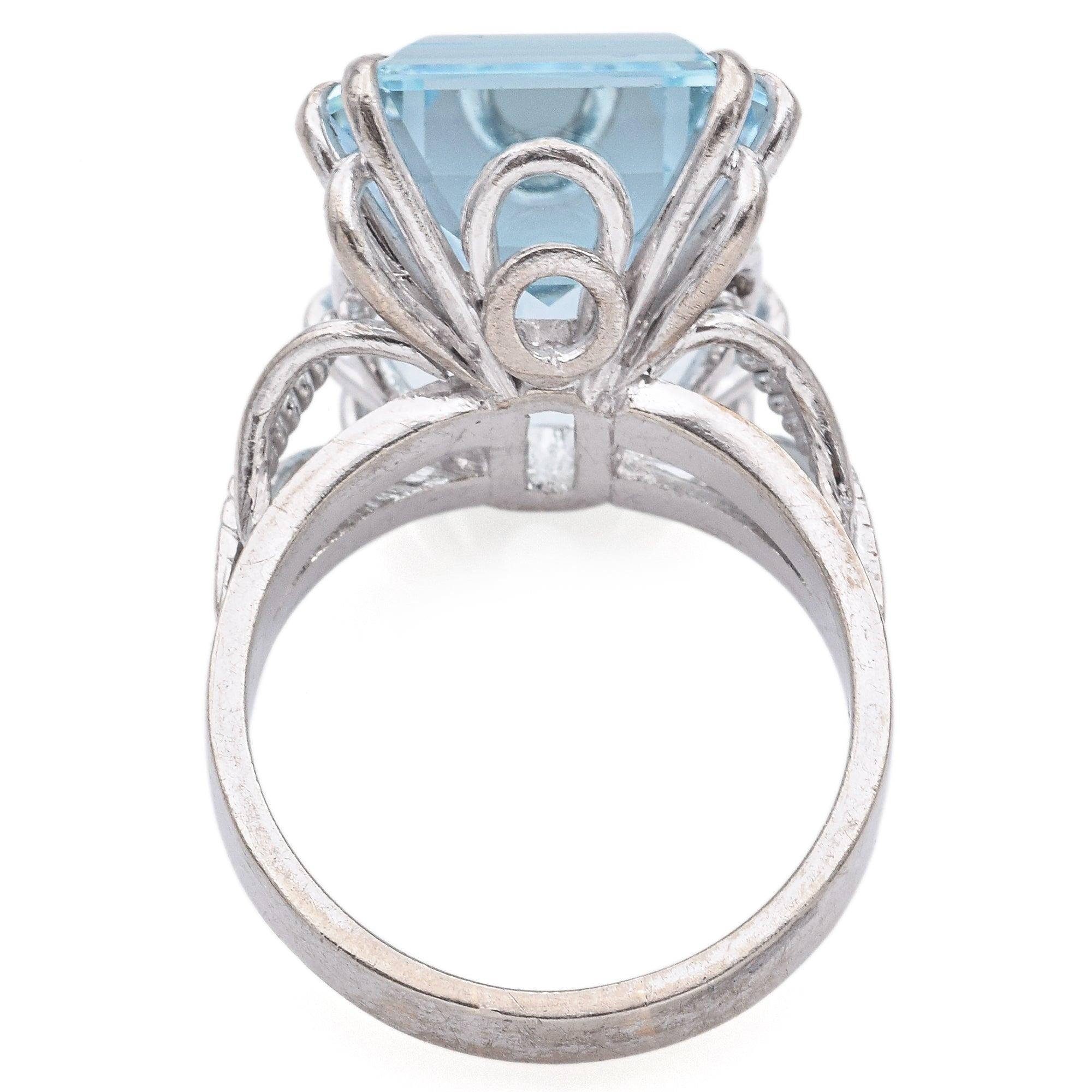 Vintage Gold Palladium Silver Alloy 12.3ct Aquamarine Emerald Cut Cocktail Ring