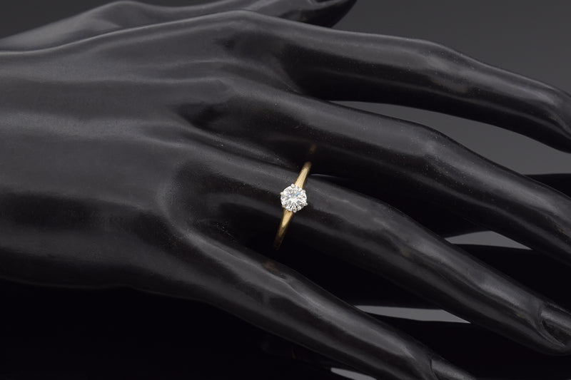 Vintage 14K Yellow Gold 0.54 Carat Round Diamond Solitaire Band Ring Size 6.75
