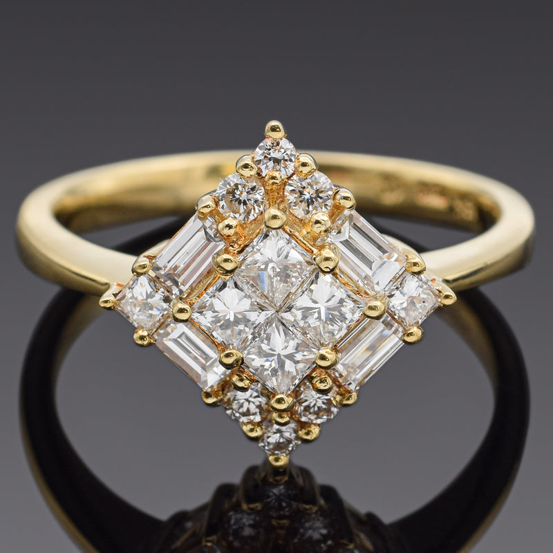 Estate 18K Yellow Gold 0.89 TCW Diamond Band Ring Size 7