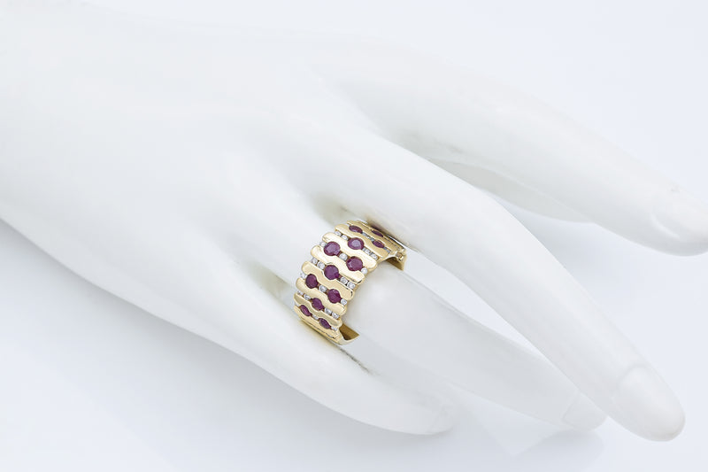 Vintage 14K Yellow Gold Ruby & 0.62 TCW Diamond Wide Band Ring Size 7
