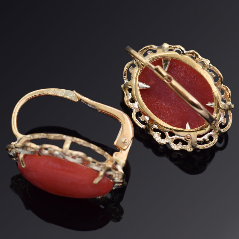 Vintage 18K Yellow Gold Red Coral Oval Cabochon Latch-Back Earrings