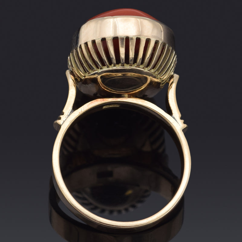 Vintage 14K Yellow Gold Red Coral Cabochon Oval Cocktail Ring