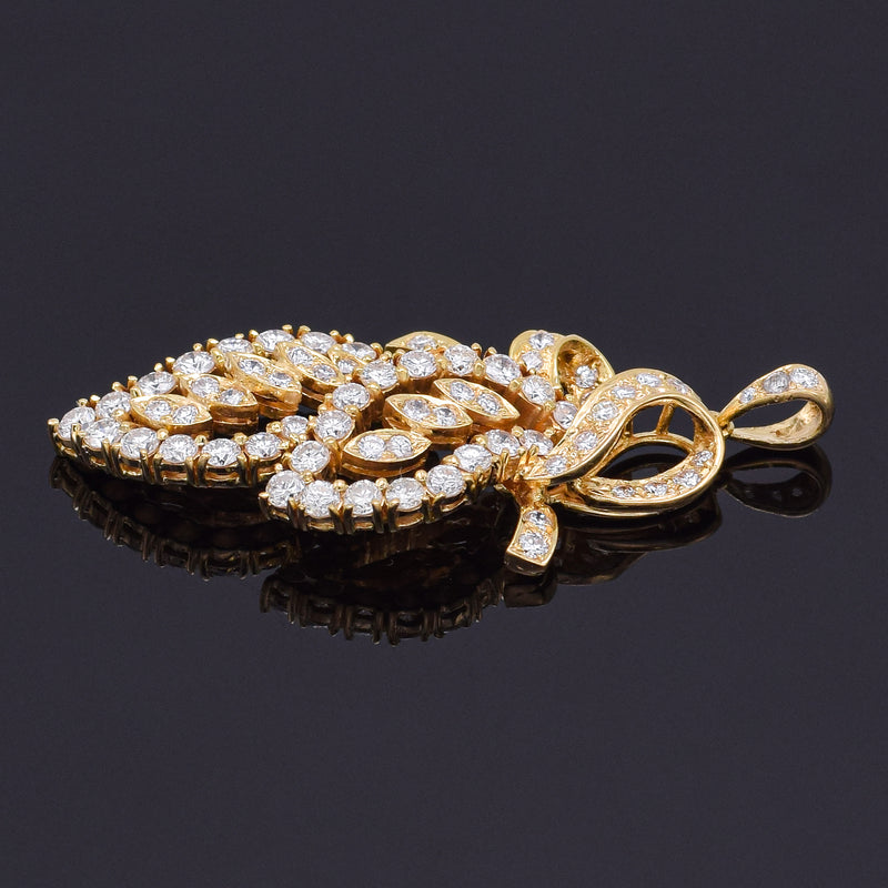 Vintage 18K Yellow Gold 1.85 TCW Diamond Leaf Pendant F/G VS
