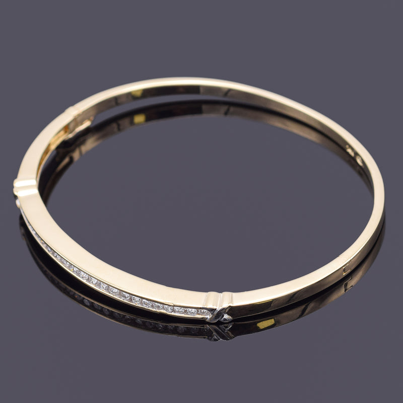 Vintage 14K Yellow Gold 0.57 TCW Diamond Hinged Bangle Bracelet 11.0 Grams