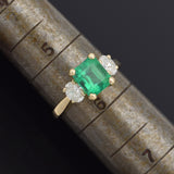 Vintage 14K Yellow Gold 1.65 Ct Emerald & Diamond Band Ring 3.2 Grams Size 5.5