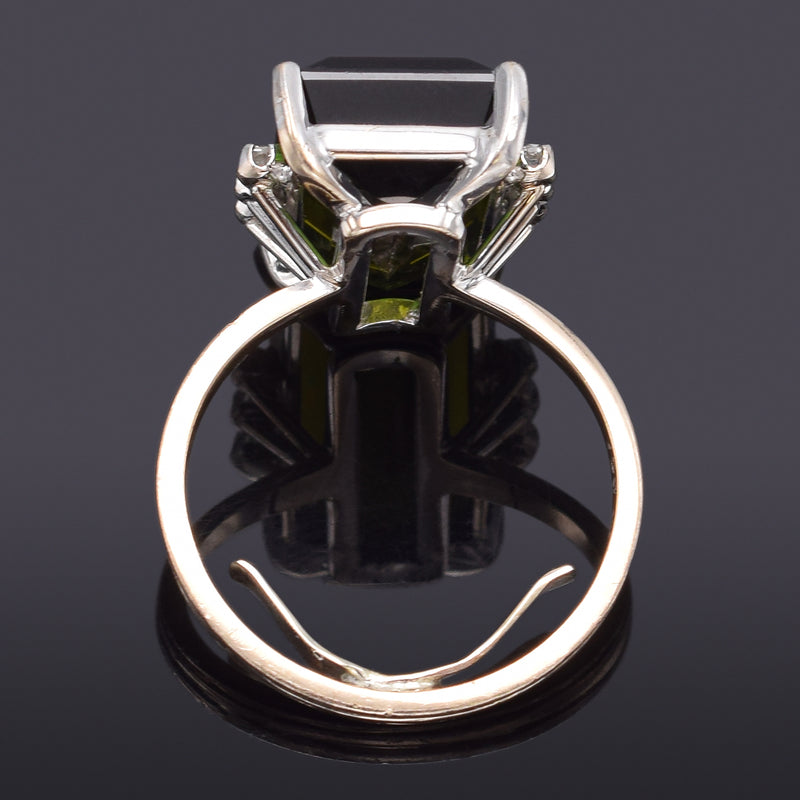 Vintage 18K Gold 7.62 Ct Green Tourmaline & Diamond Cocktail Ring 6.2 Gr F/G VS