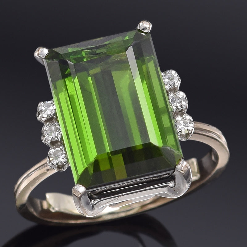 Vintage 18K Gold 7.62 Ct Green Tourmaline & Diamond Cocktail Ring 6.2 Gr F/G VS