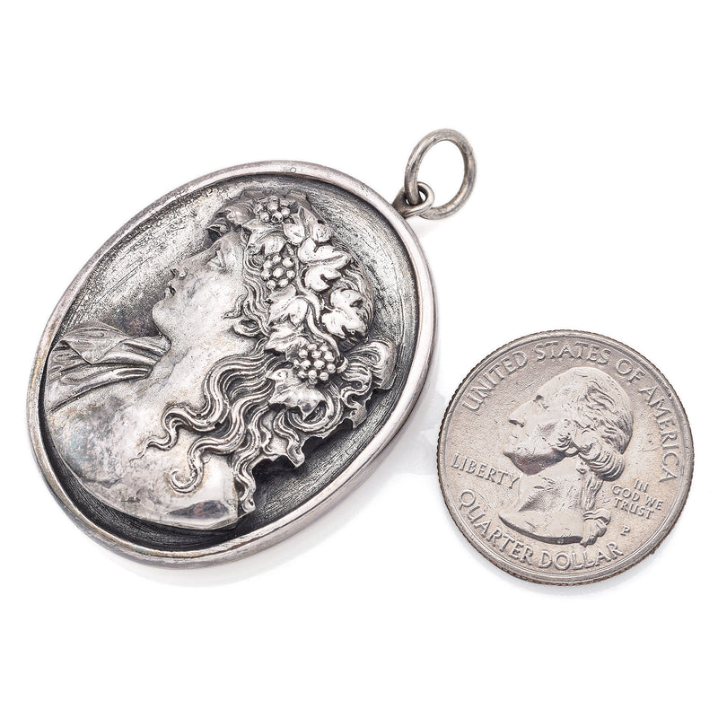 Vintage Henryk Winograd HW 999 Fine Silver Repoussé Woman Grape Vine Pendant Md