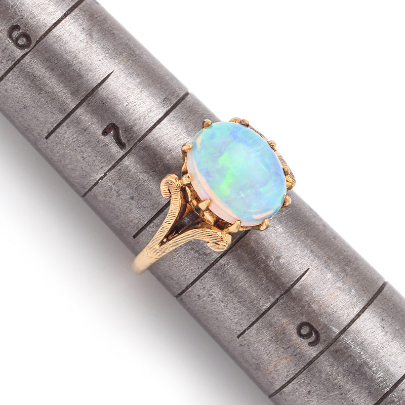 Vintage 14K Yellow Gold Opal Cabochon Cocktail Ring Size 7.75