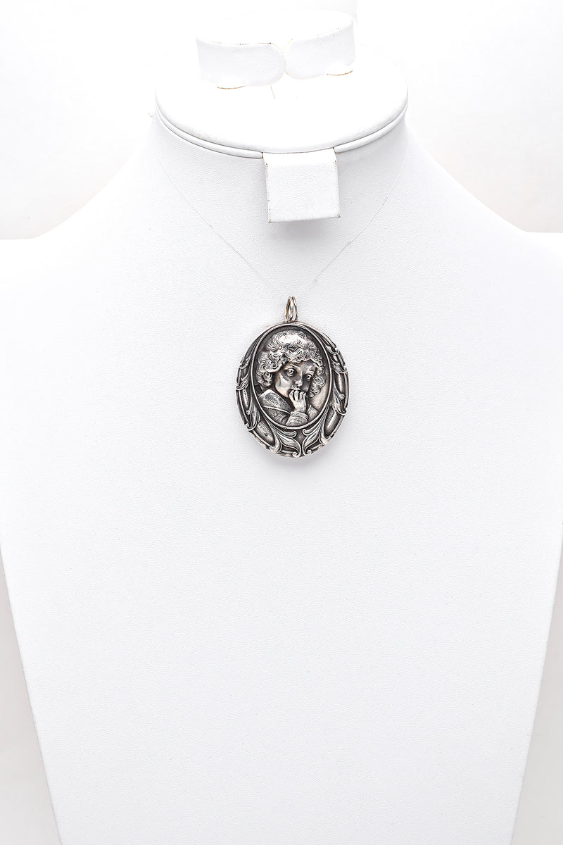Vintage Henryk Winograd HW 999 Fine Silver Repoussé Toddler Boy Pendant