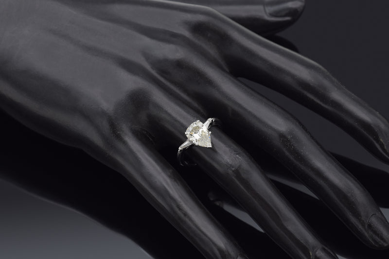 Vintage 14K White Gold 1.99 TCW Diamond Pear Three-Stone Band Ring