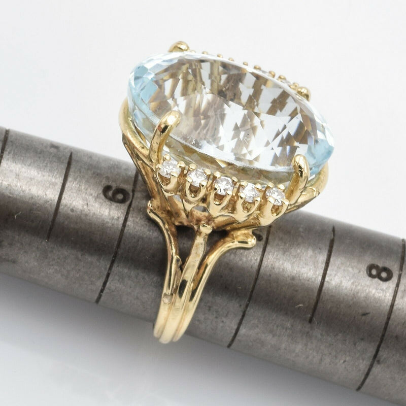 Vintage 14K Yellow Gold Aquamarine & Diamond Ring