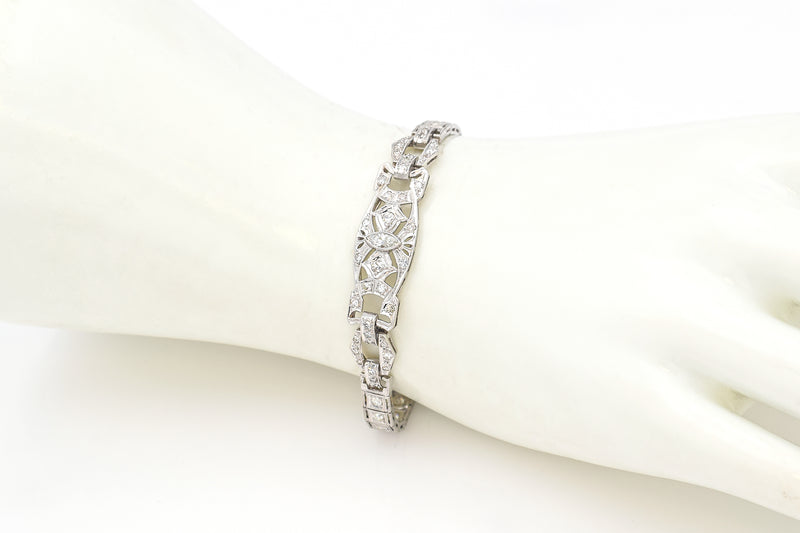 Antique Platinum 1.81 TCW Diamond Art Deco Tennis Bracelet
