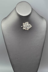 Vintage 14K White Gold Diamond & Frosted Quartz Carved Leaf Earrings & Brooch Pin Set