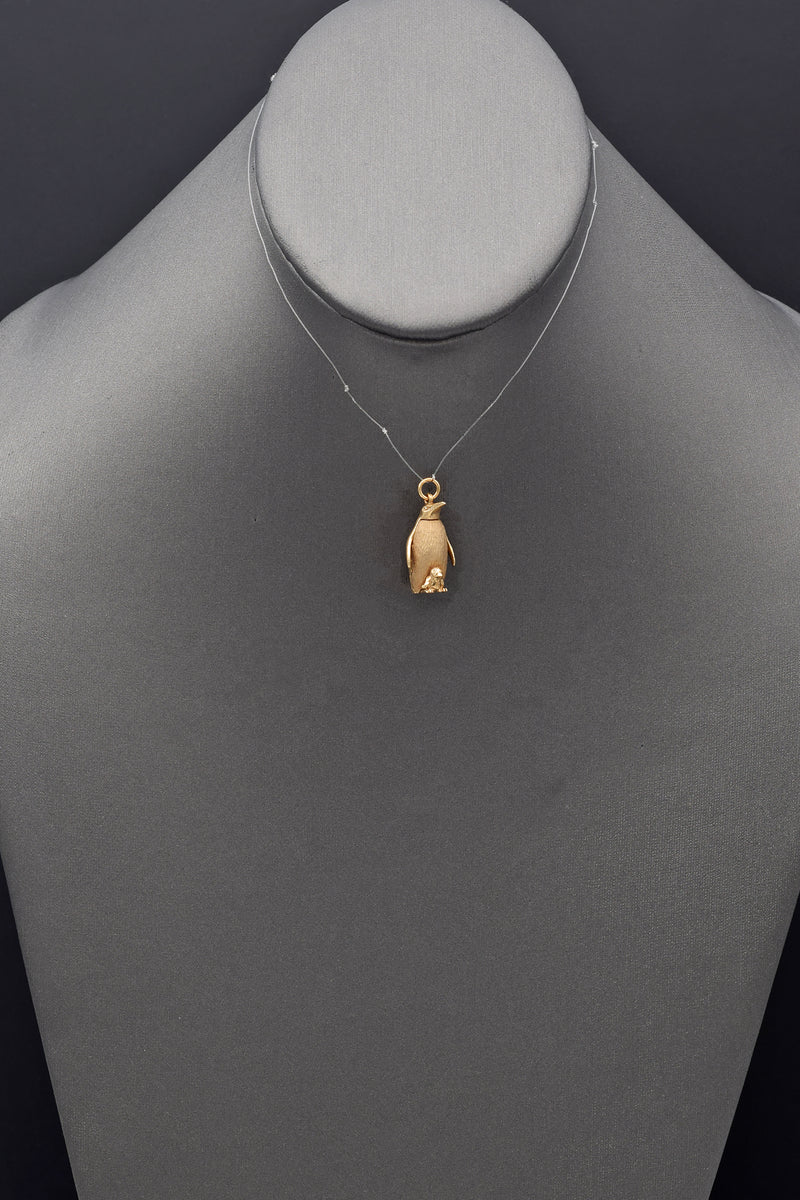 Vintage 9K Yellow Gold Penguin and Baby Penguin Charm Pendant 4.7 Grams
