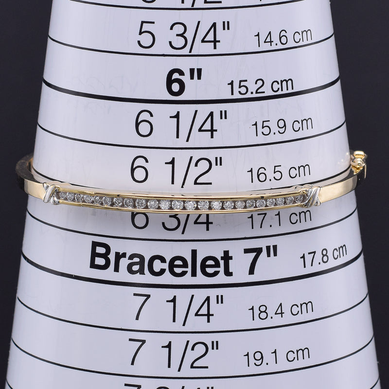 Vintage 14K Yellow Gold 0.57 TCW Diamond Hinged Bangle Bracelet 11.0 Grams
