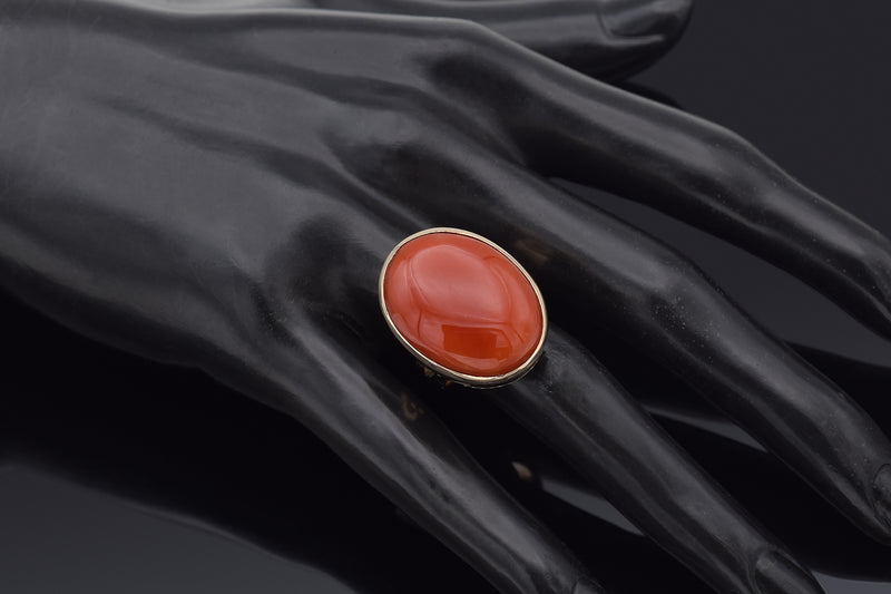 Vintage 14K Yellow Gold Red Coral Cabochon Oval Cocktail Ring