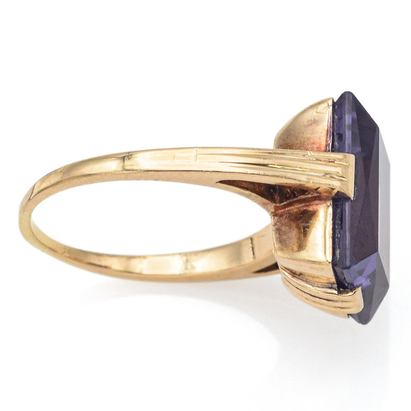 Vintage 10K Yellow Gold 8.13 Ct Blue Purple Sapphire Cocktail Ring