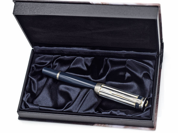 Montblanc Charles Dickens Limited Edition Sterling Silver 18K Fountain Pen