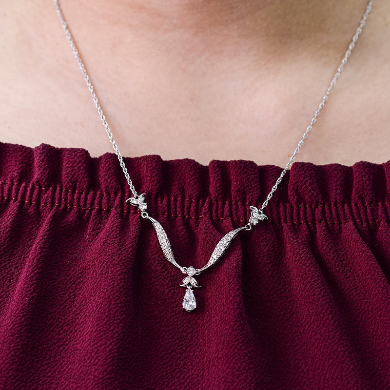 Vintage 14K White Gold Diamond Swirl Necklace