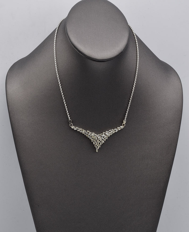 Vintage 18K White Gold 4.54 TCW Baguette Diamond Cluster Necklace