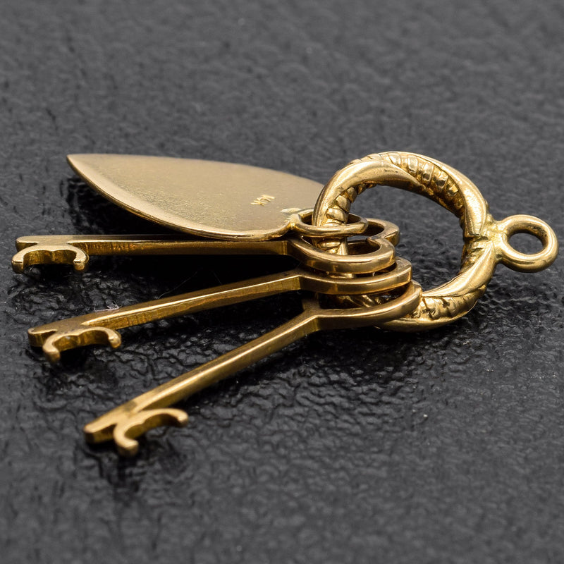 Vintage 14K Yellow Gold Heart and Keys Charm Pendant