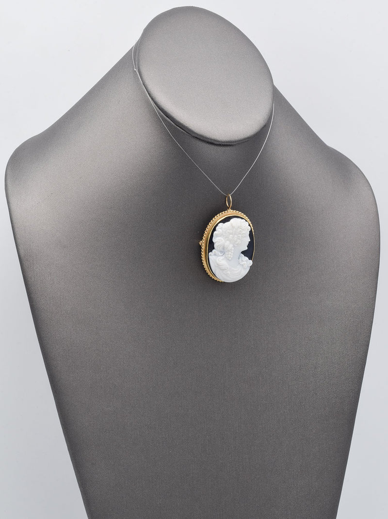 Antique 14K Yellow Gold Onyx Oval Cameo Brooch Pin Pendant