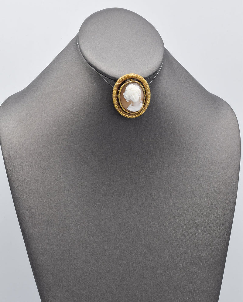 Antique 14K Yellow Gold 18th Century Oval Cameo Etched Brooch Pin Pendant