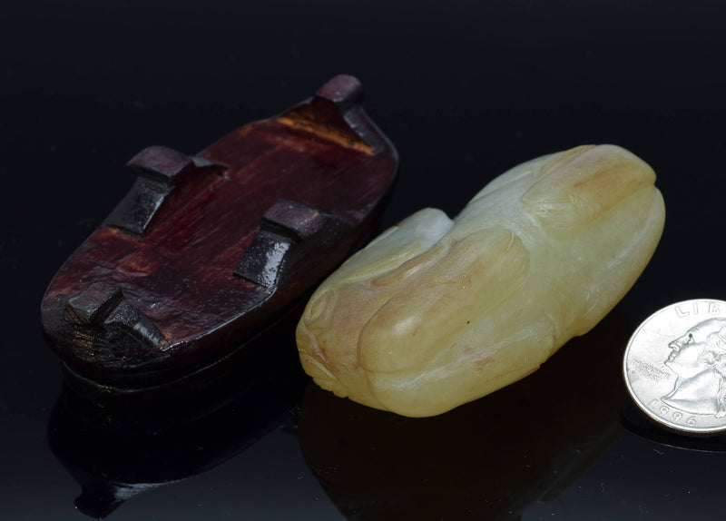 Antique White Red Mutton Fat Jade Carved Lion Beast Figurine with Stand