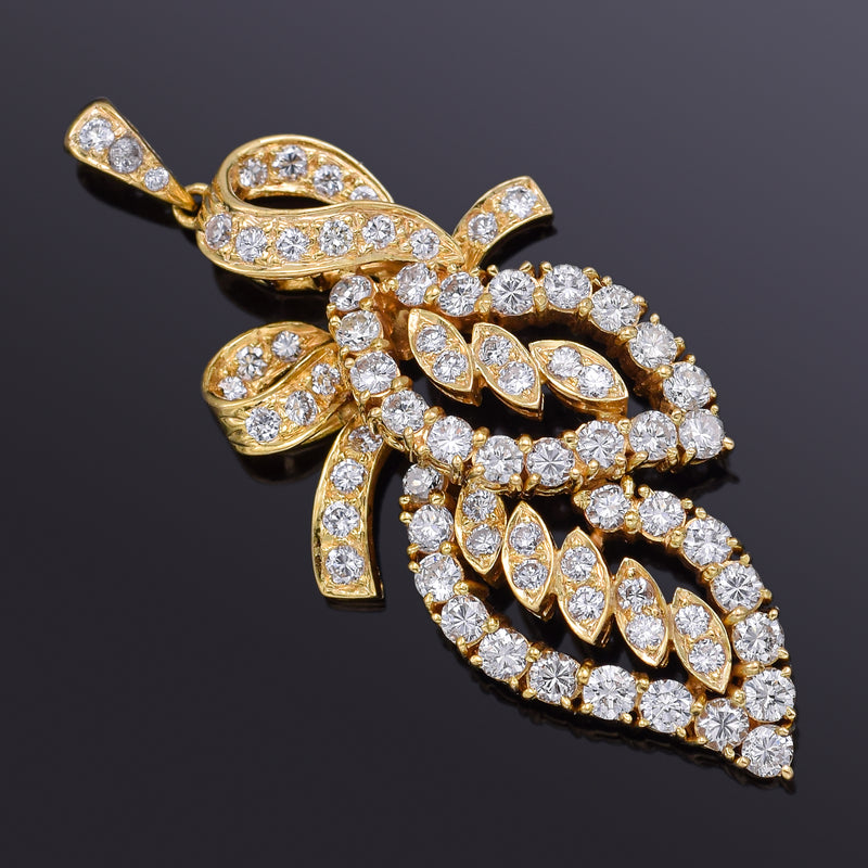 Vintage 18K Yellow Gold 1.85 TCW Diamond Leaf Pendant F/G VS