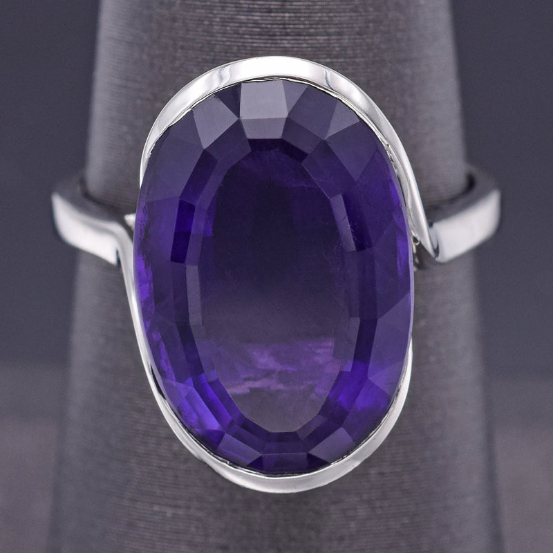 Vintage 18K White Gold 8.68 Ct Amethyst Cocktail Ring 7.7 Grams