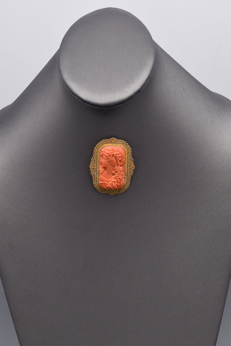 Antique 18K Yellow Gold Red Coral Cameo Brooch Pin