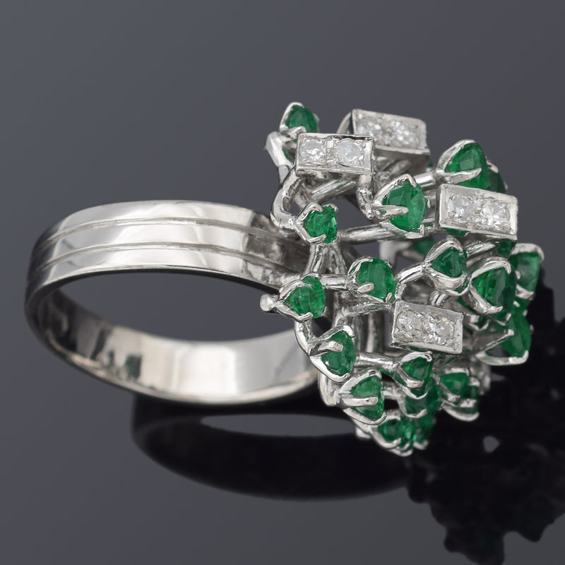 Vintage 14K White Gold Emerald & 0.55 TCW Diamond Cluster Cocktail Ring