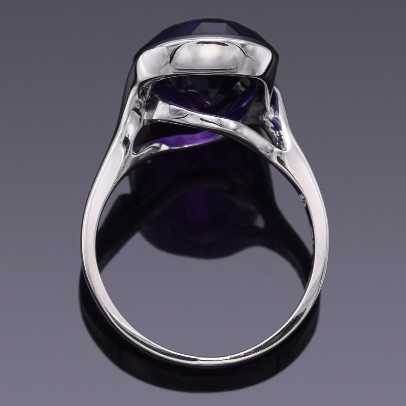 Vintage 18K White Gold 8.68 Ct Amethyst Cocktail Ring 7.7 Grams