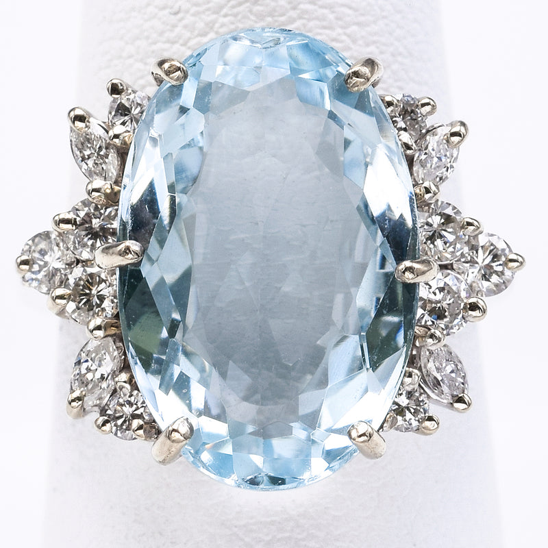 Vintage 14K Gold 7.02Ct Aquamarine & 0.60TCW Diamond Cocktail Ring E/G VS-1