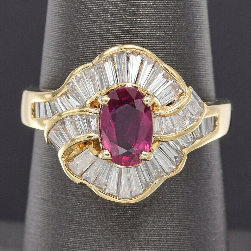 Vintage 18K Gold Natural Ruby & 1.35 TCW Diamond Baguette Band Ring 5.0Gr Sz 6.5