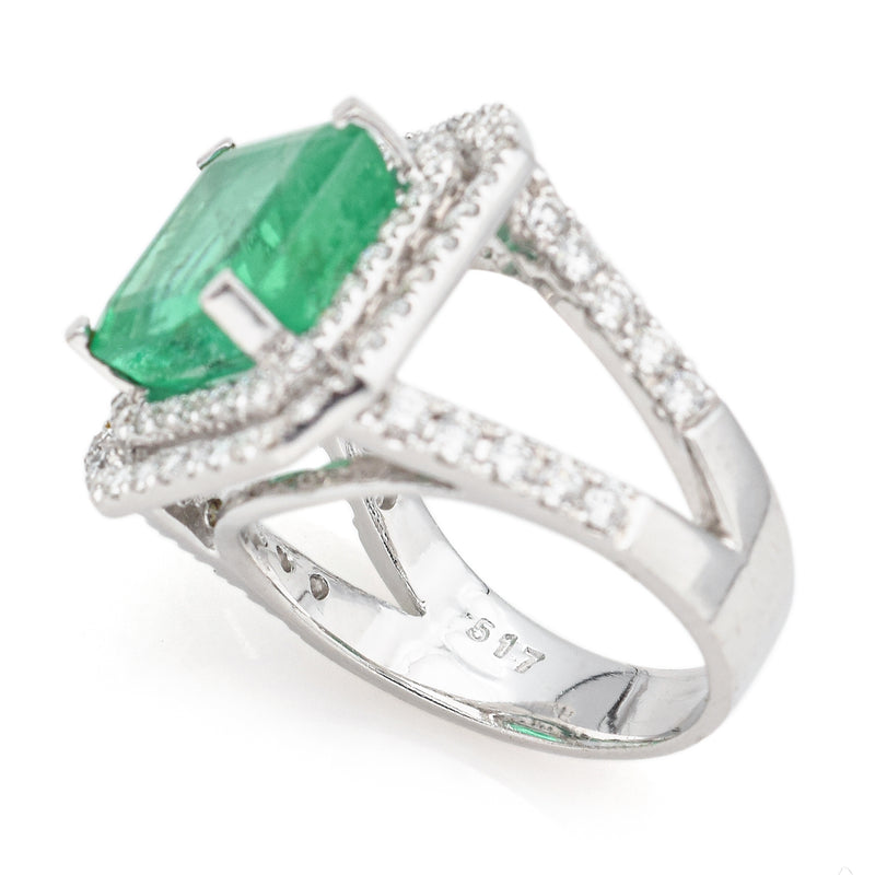 Vintage 14K White Gold 4.02 Ct Emerald & 1.24 TCW Diamond Cocktail Ring 7.4G