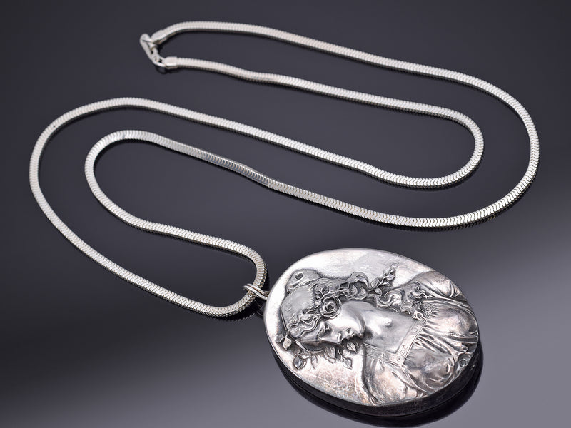 Vintage Henryk Winograd HW 999 Fine Silver Repousse Large Cameo Pendant Necklace