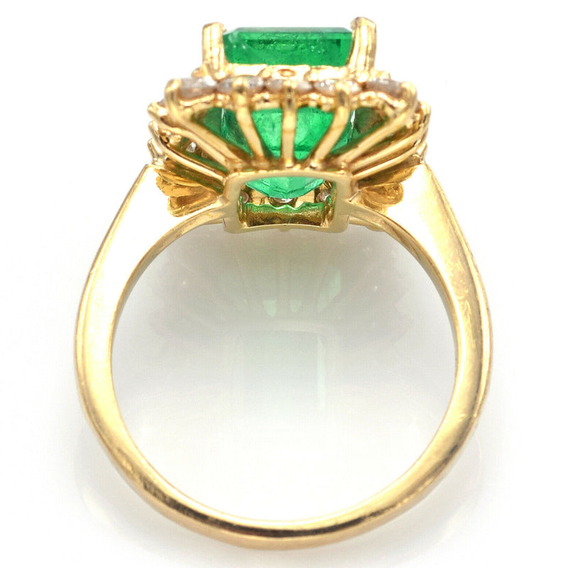 Vintage 14K Yellow Gold 5.05 Ct Emerald & Diamond Cocktail Ring 6.5 Grams F/G VS
